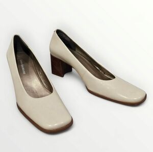 ENZO ANGIOLINI Vtg y2k Valentina Cream Leather Square Toe Block Toe Pumps 8.5M
